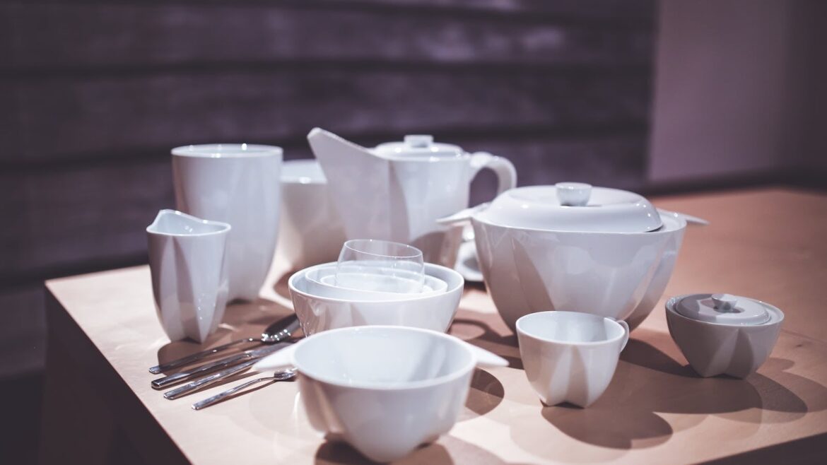 Diwali gifts for your loved ones: Crockery and cookware sets for that relishing festive feast