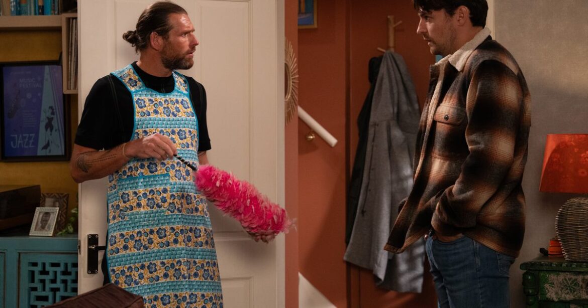 Emmerdale's Kev Townsend threatens Mackenzie Boyd amid Robron drama