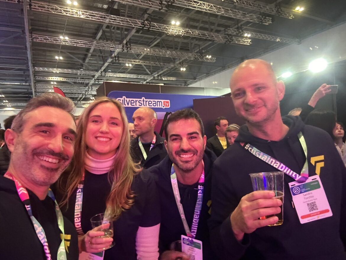 600px (w) x 500px (h)