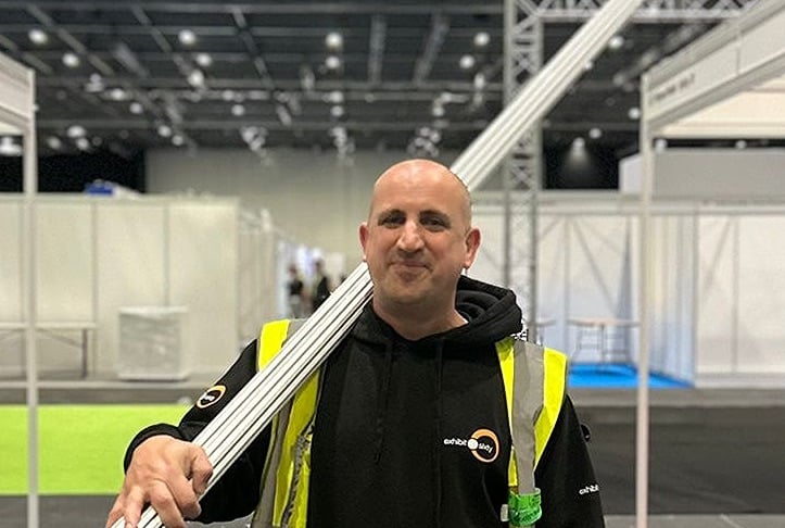 600px (w) x 500px (h)