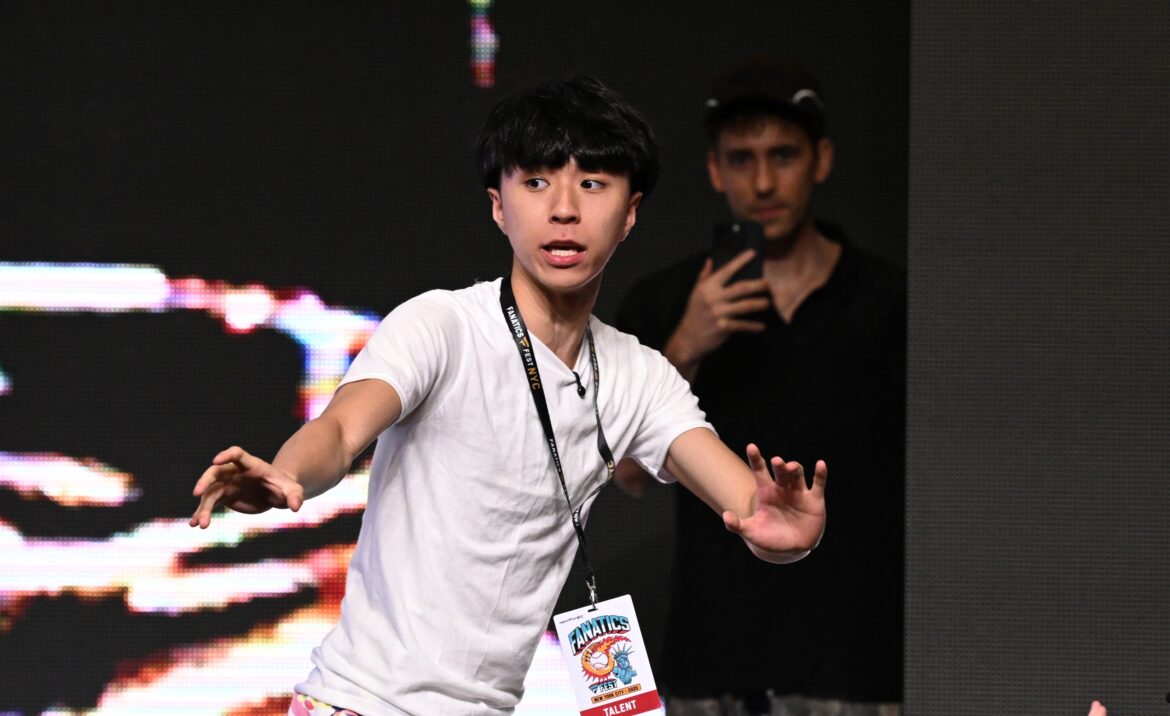 Steamer Ray Pops Out With Mystery Woman As Kai Cenat Reunites With Gigi After 'Mafiathon 3'