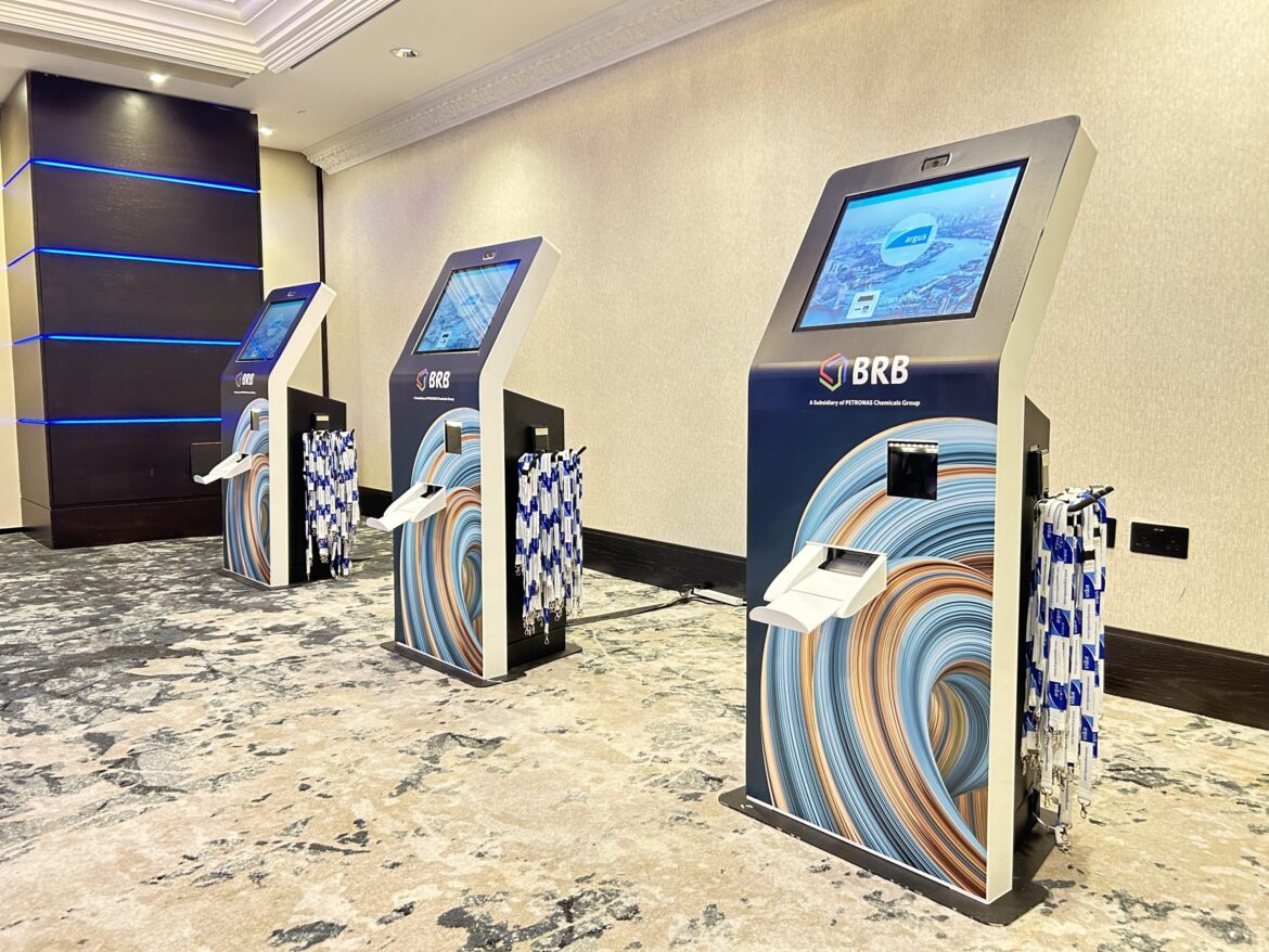 600px (w) x 500px (h)