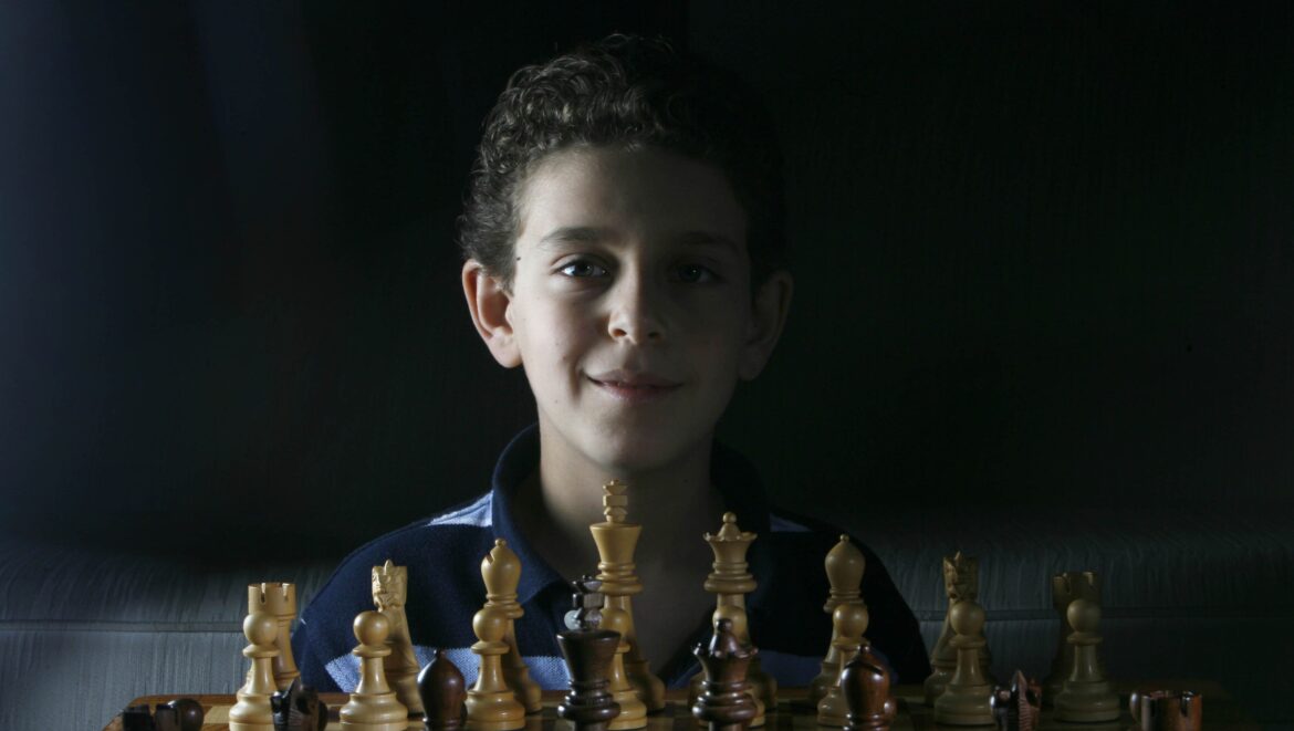 How Much Money the Chess Grandmaster Had – Hollywood Life