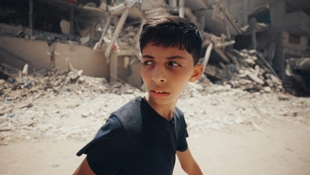 How To Survive A Warzone' Film