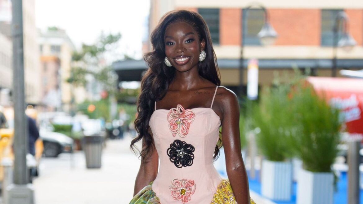 How the Reismans Are Positioning Olandria Carthen as Fashion's Next 'It' Girl