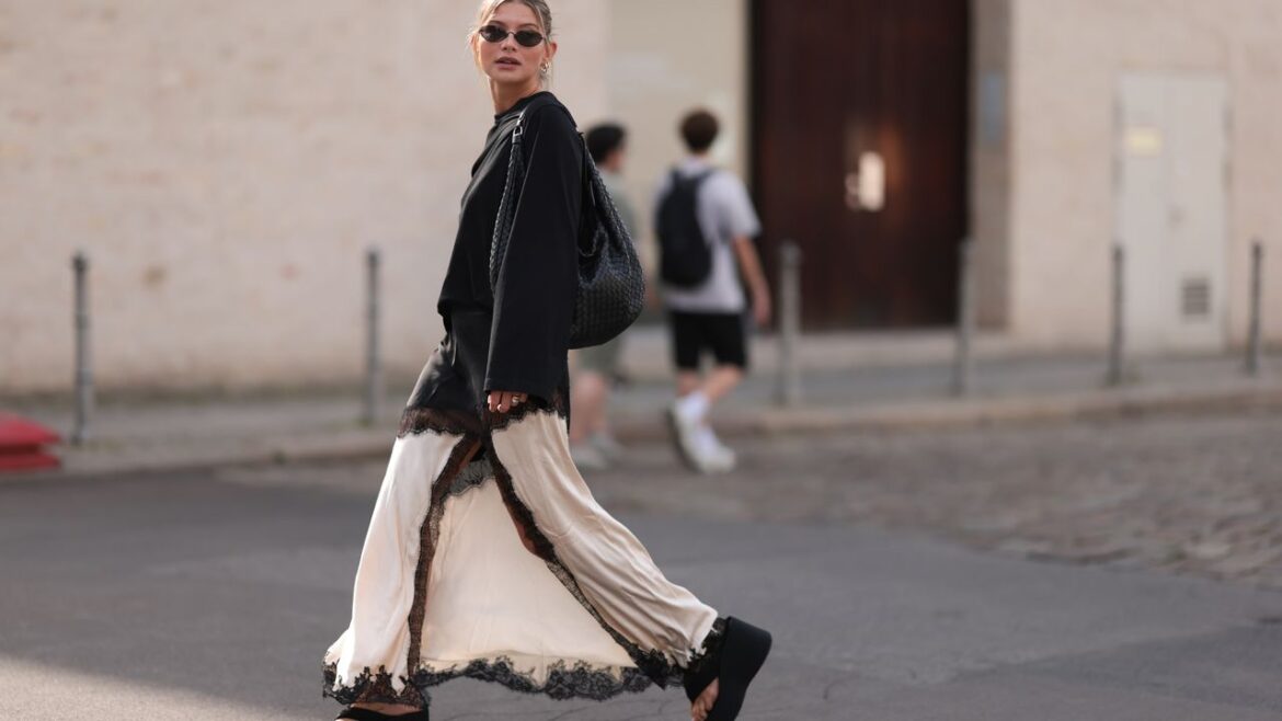 How to Style a Maxiskirt Using Fall and Winter's Biggest Trends