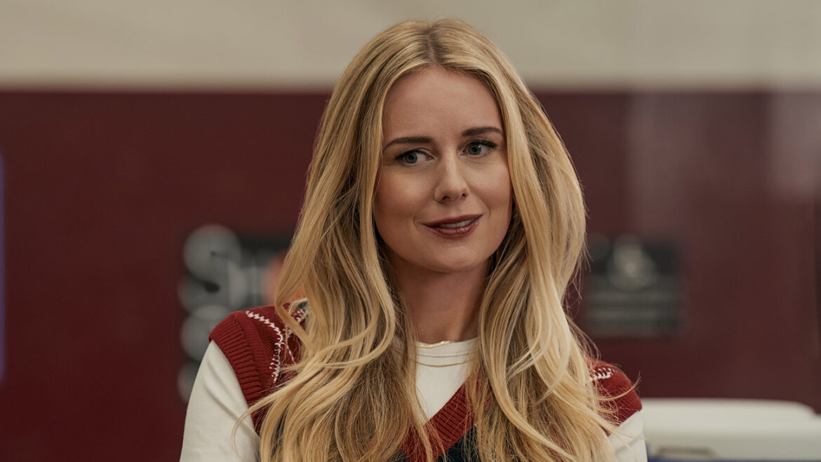 Justine Lupe as Morgan in episode 202 of Nobody Wants This.