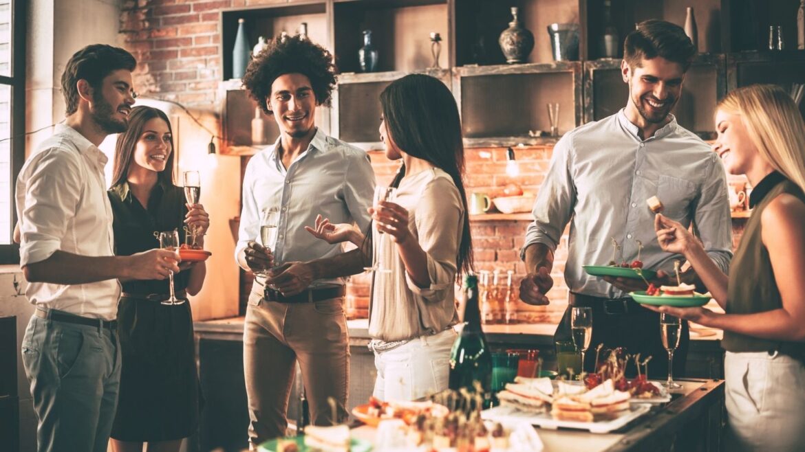 600px (w) x 500px (h)