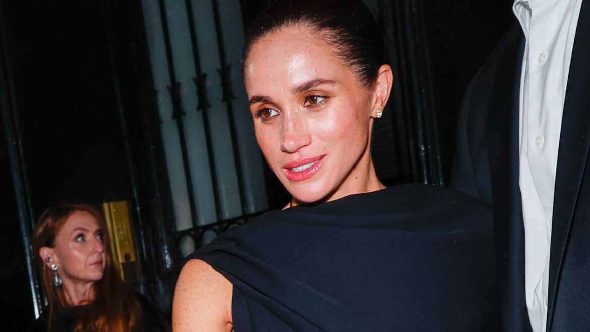 Meghan Markle Doubles Down on a Massive Fall Trend at Paris Fashion Week Debut