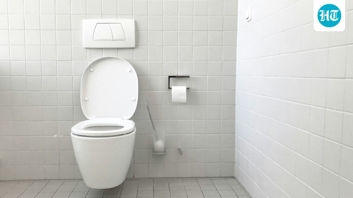 Orthopaedic surgeon says these 5 things in your house are ‘dirtier than toilet seat’. How many did you touch today?