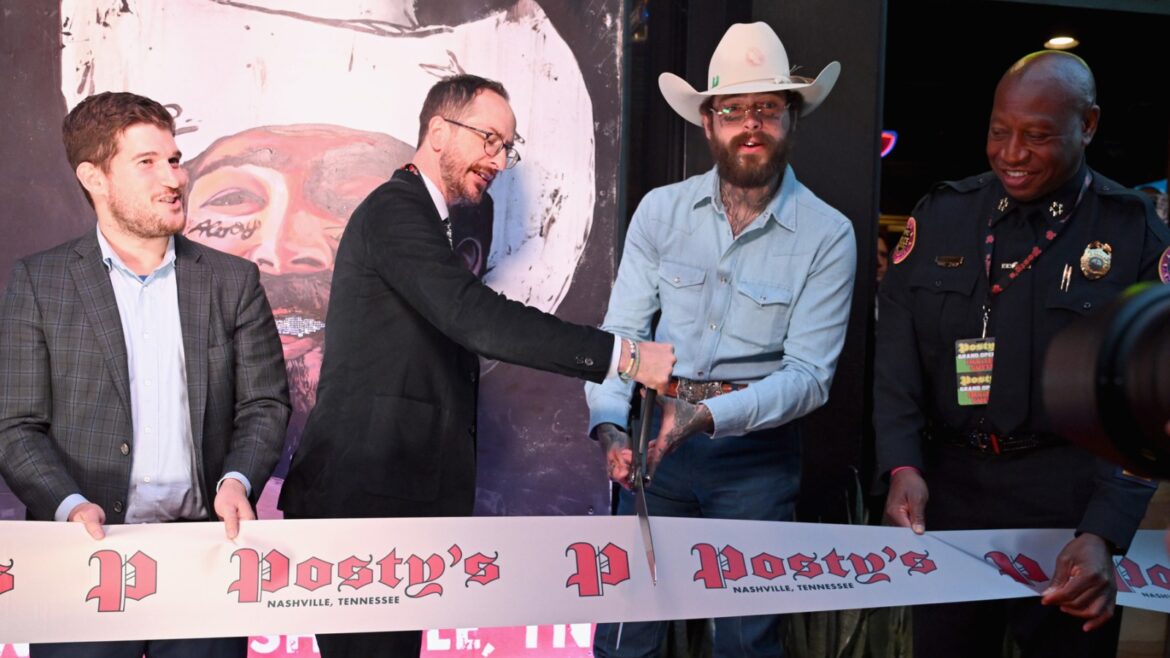 Post Malone, Lainey Wilson Perform 'Nosedive' at Nashville Bar Opening