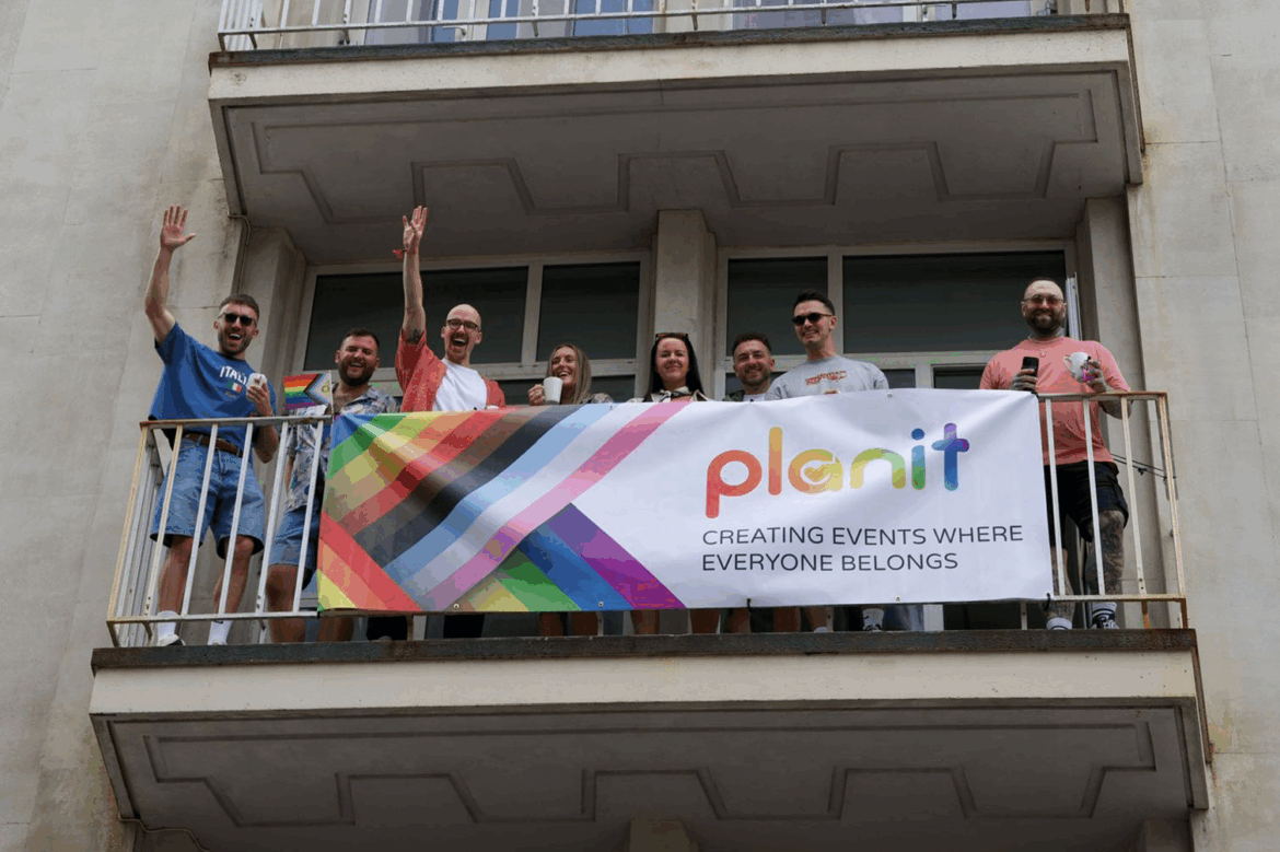 600px (w) x 500px (h)