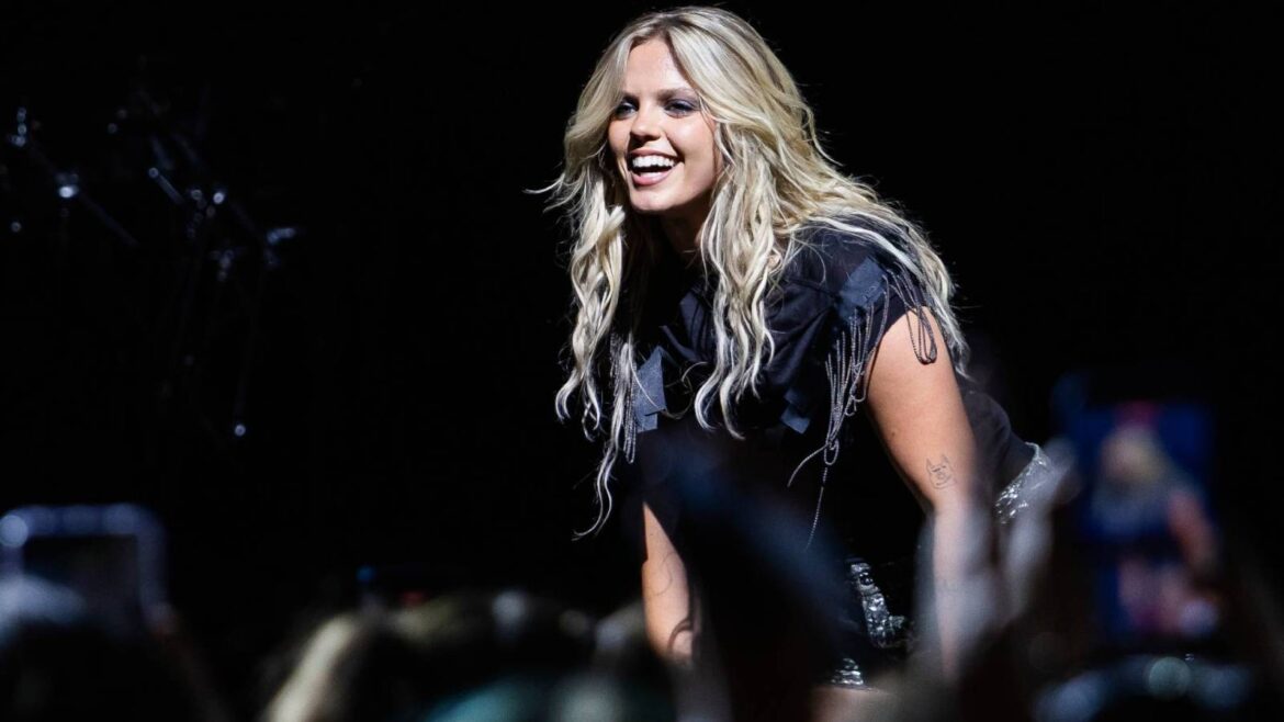 Reneé Rapp Covers SZA's 'Good Days' for BBC Radio 1: Watch