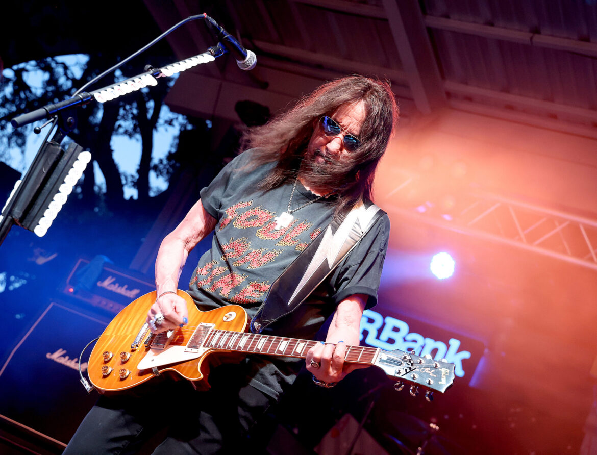 Rock Luminaries Salute KISS' Ace Frehley