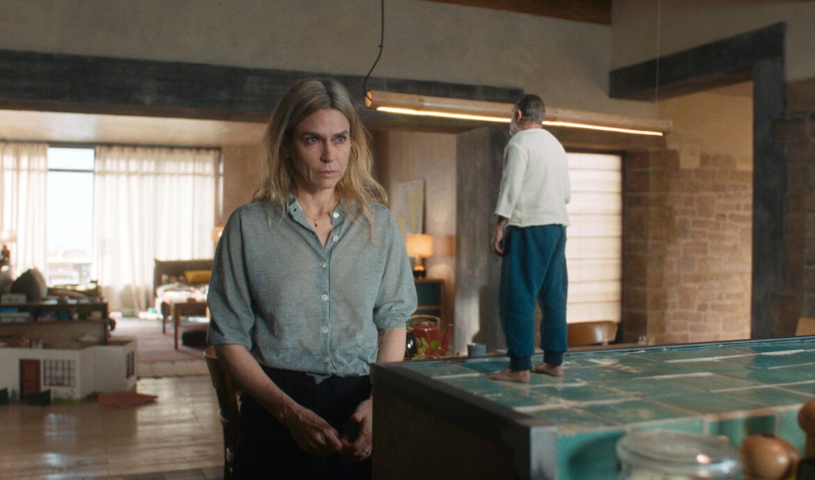 Sitges 2025: A New Version of 'The Shrinking Man' with Jean Dujardin