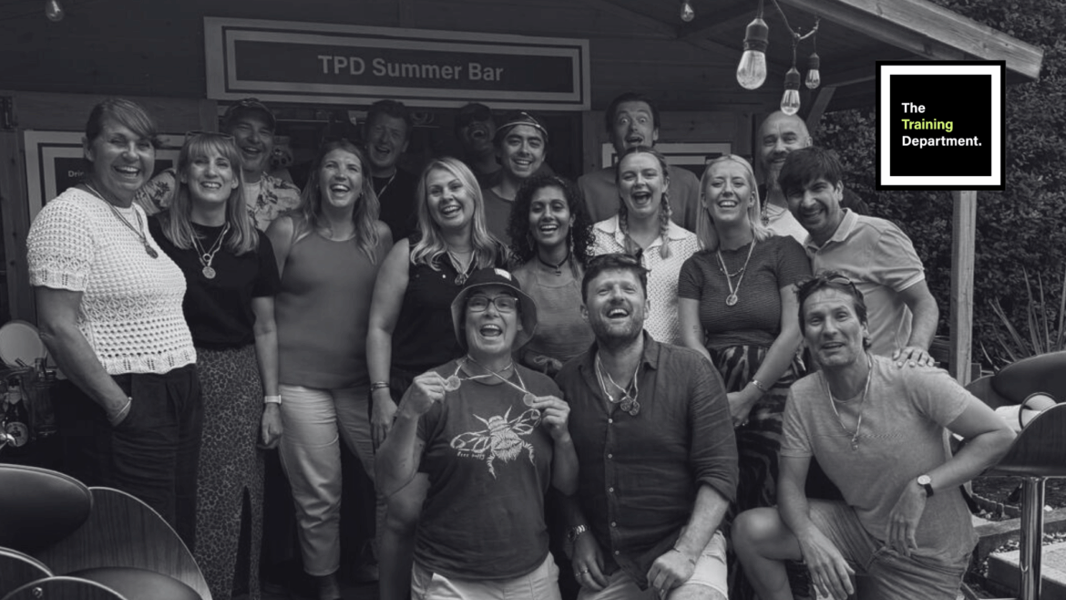 600px (w) x 500px (h)