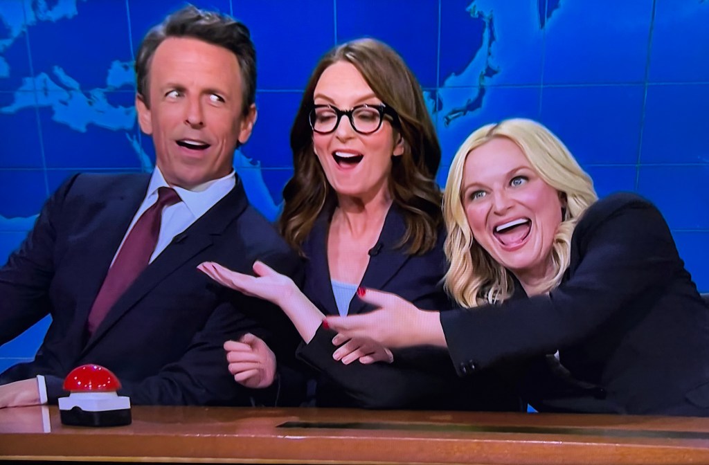 Weekend Update Reunites Amy Poehler, Tina Fey & Seth Meyers