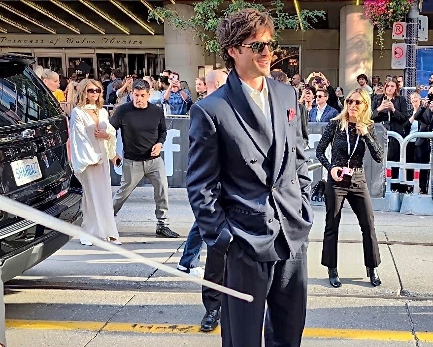 bitchy | “Jacob Elordi & Olivia Jade broke up again, this time for good?” links