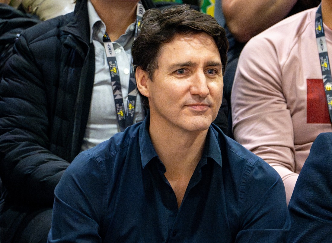 bitchy | Justin Trudeau & Katy Perry canoodled on a yacht off the Santa Barbara coast