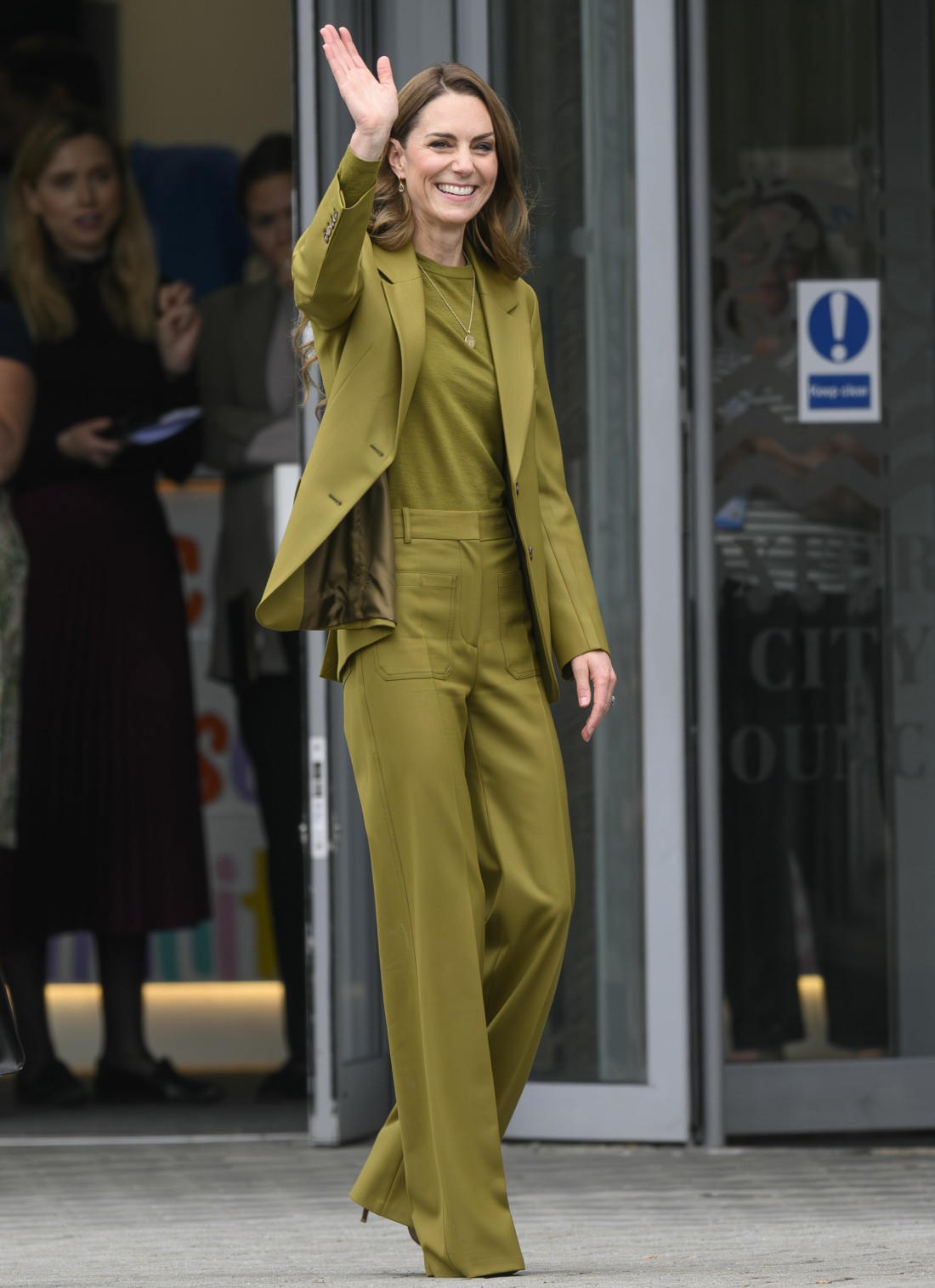 bitchy | Princess Kate rewore her green Victoria Beckham suit for an event in Oxford